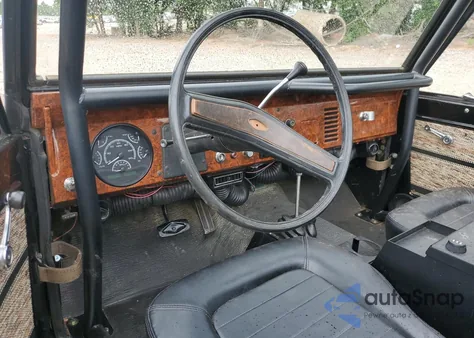 1977 Ford Bronco z USA, uszkodzony, nr VIN U15GL091251